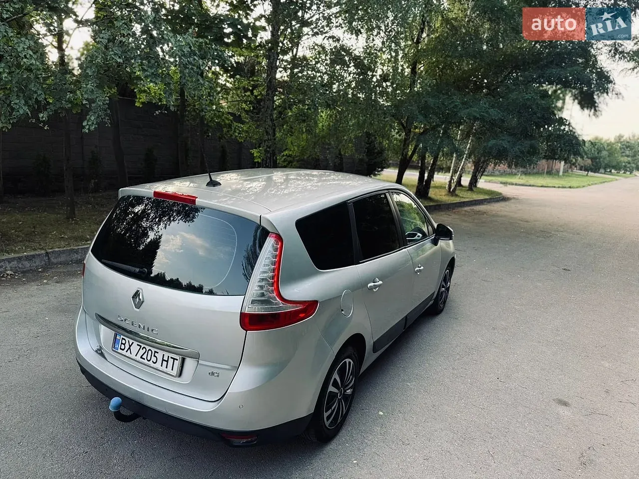 Renault Grand Scenic 2012 photo 4