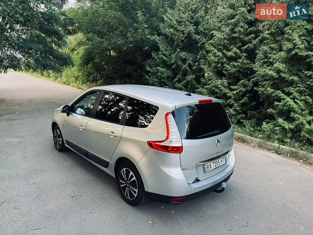 Renault Grand Scenic 2012 photo 3