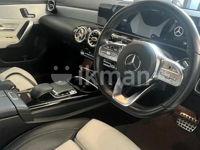Mercedes-Benz A200 2019 photo 3