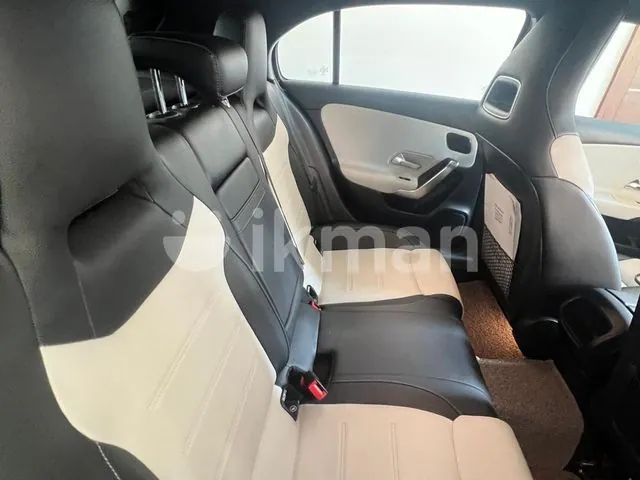Mercedes-Benz A200 2019 photo 4