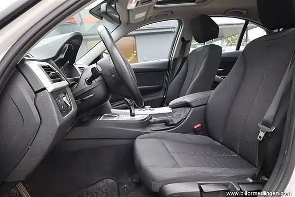 BMW 328 2012 photo 4