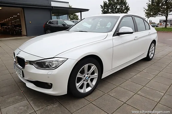 BMW 328 2012 photo 2