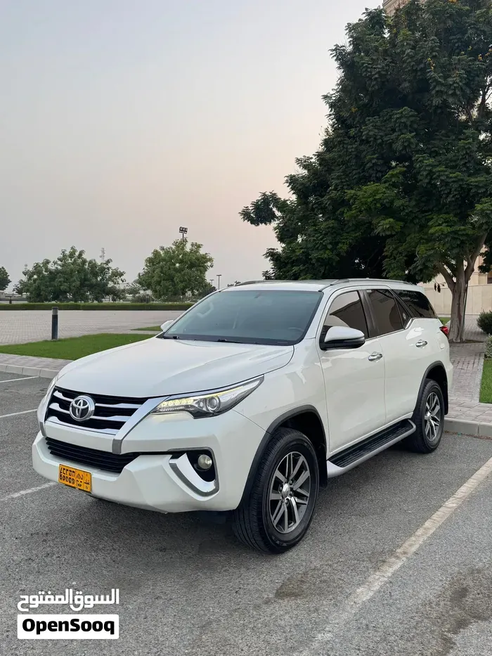 Toyota Fortuner 2020 photo 2