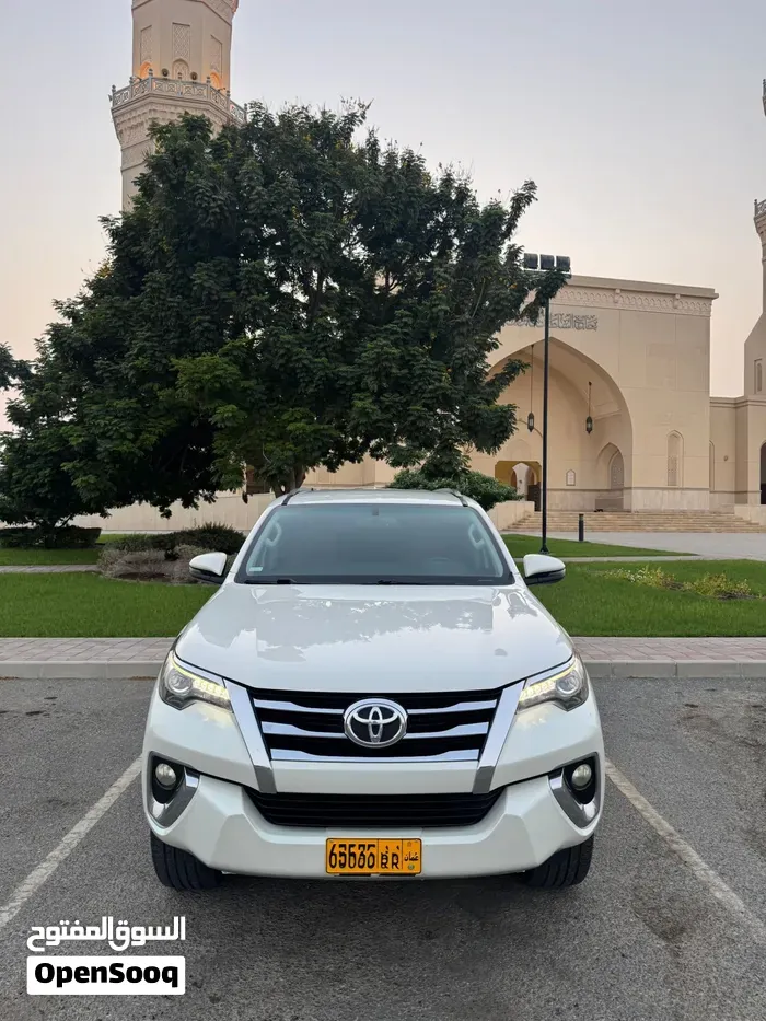Toyota Fortuner 2020 photo 3