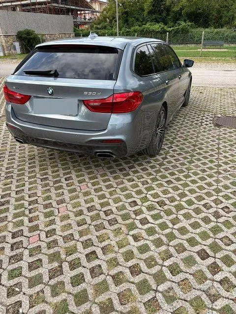 BMW 5 Series 2020 photo 2