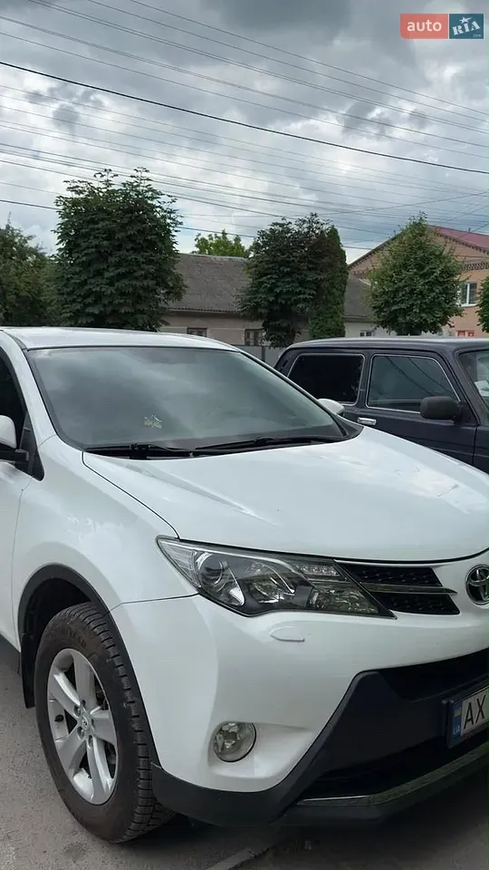 Toyota Rav4 2013 photo 2