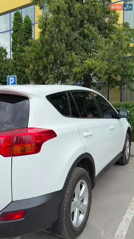 Toyota Rav4 2013 photo 4