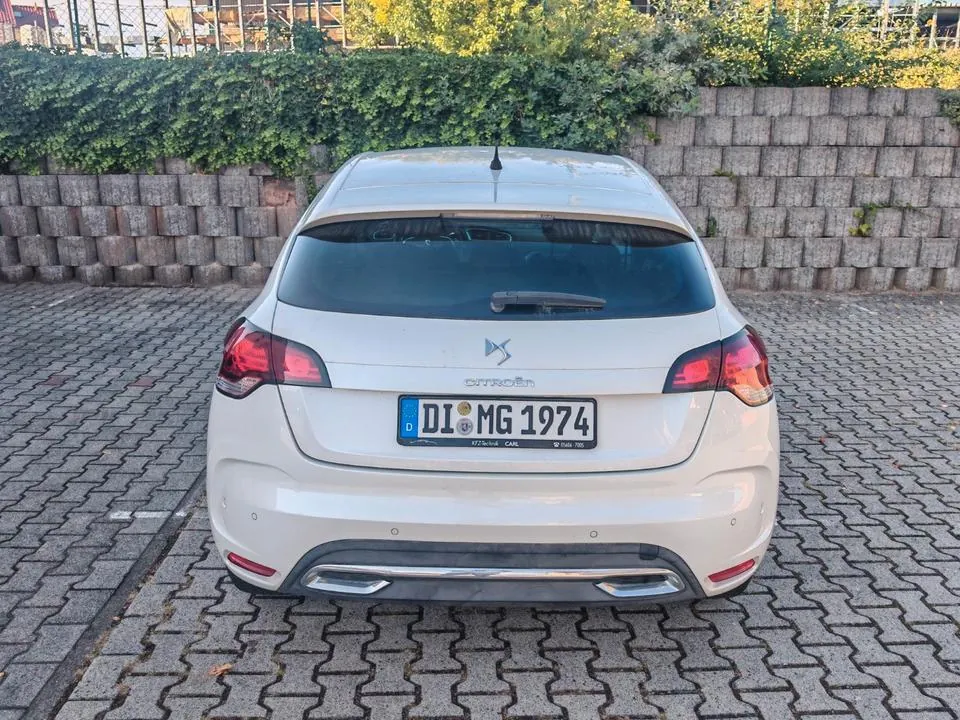 DS Automobiles Ds4
