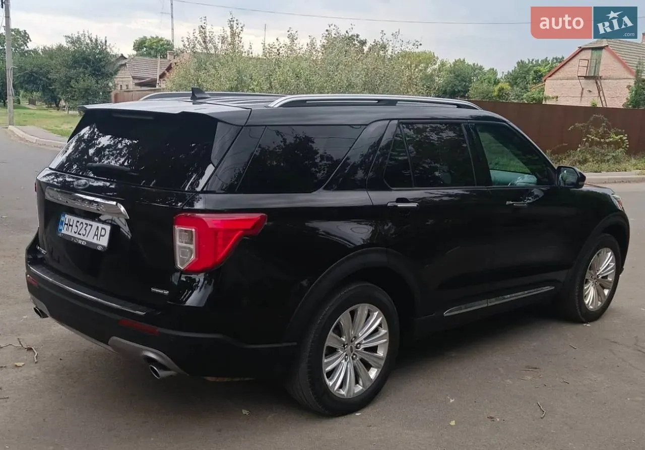 Ford Explorer 2021 photo 4