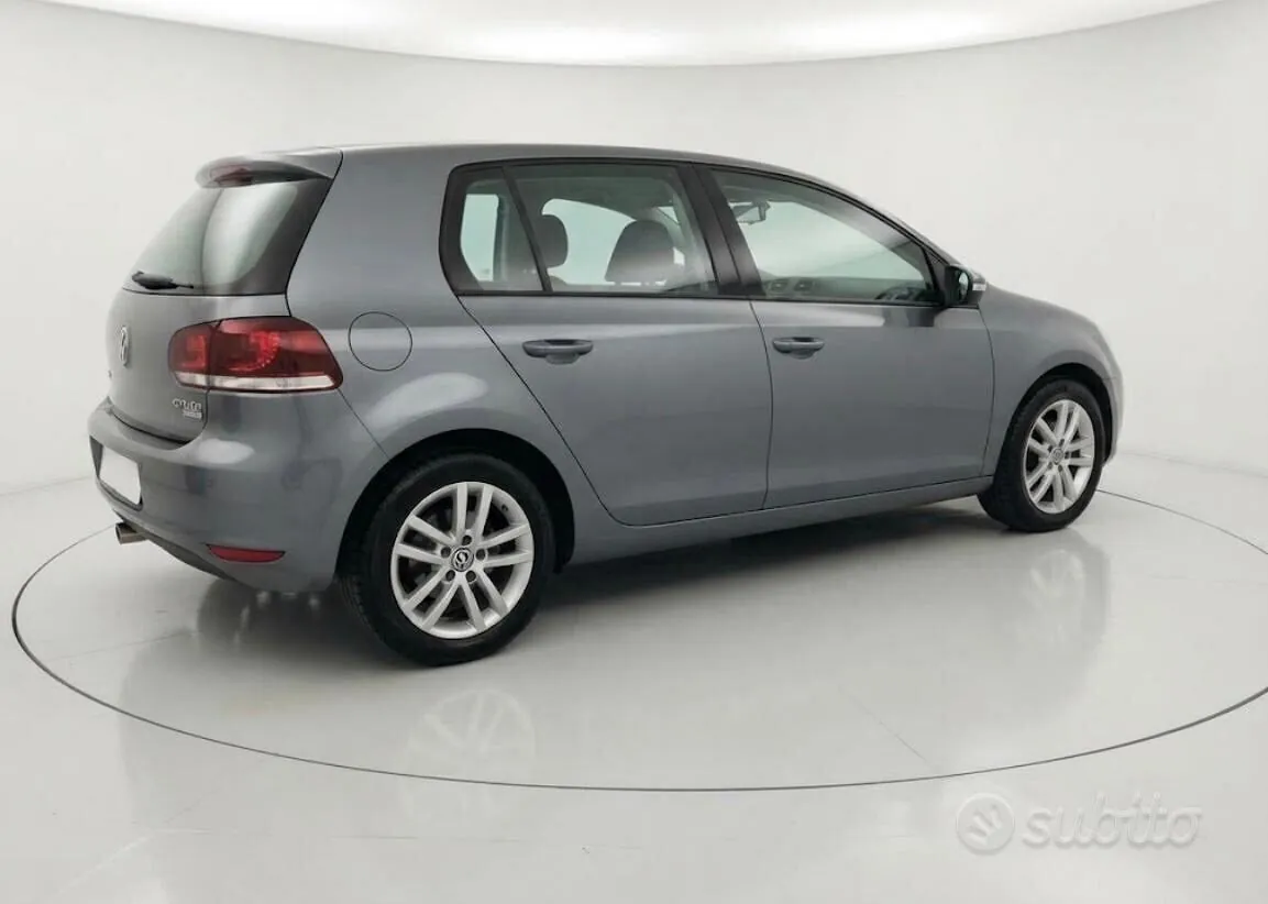 Volkswagen Golf 2012 photo 3