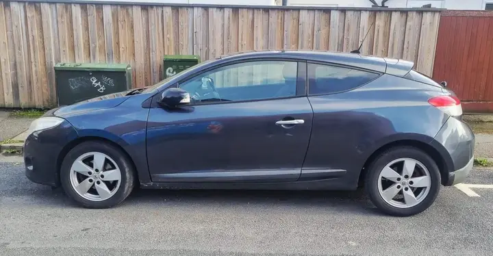 Renault Megane 2010 photo 3