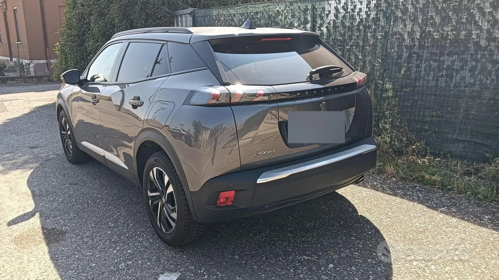 Peugeot 2008 2021 photo 4