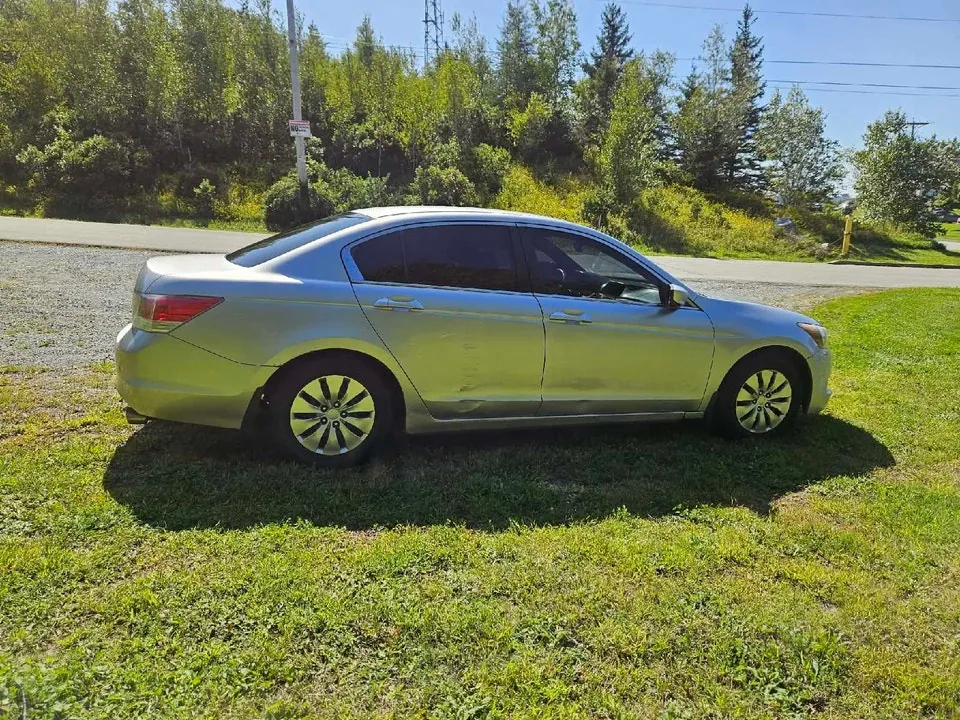 Honda Accord 2010 photo 4