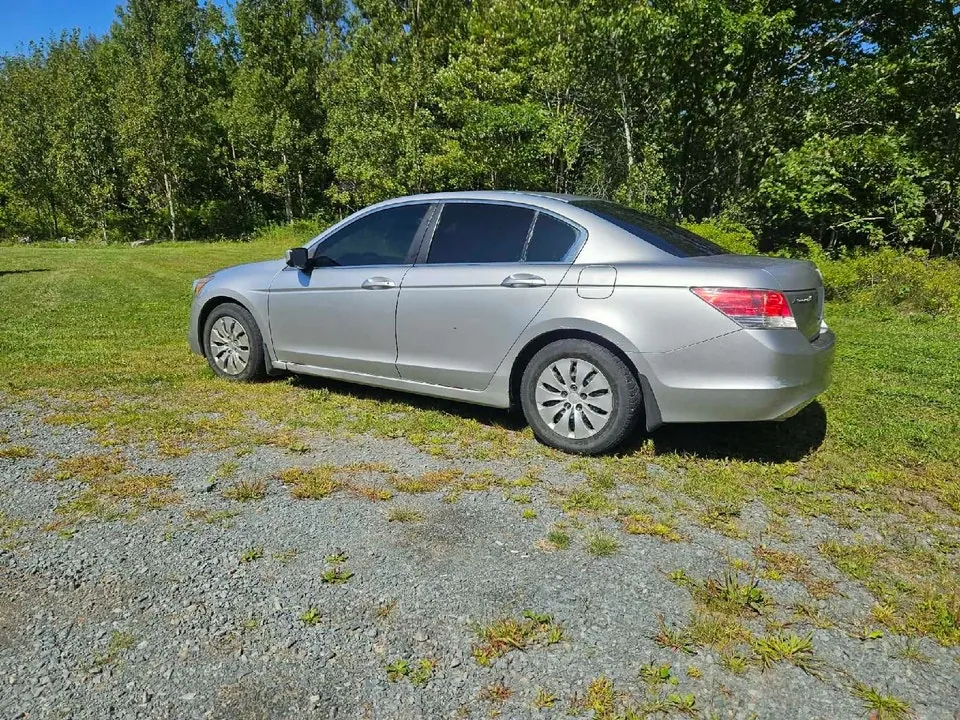 Honda Accord 2010 photo 3