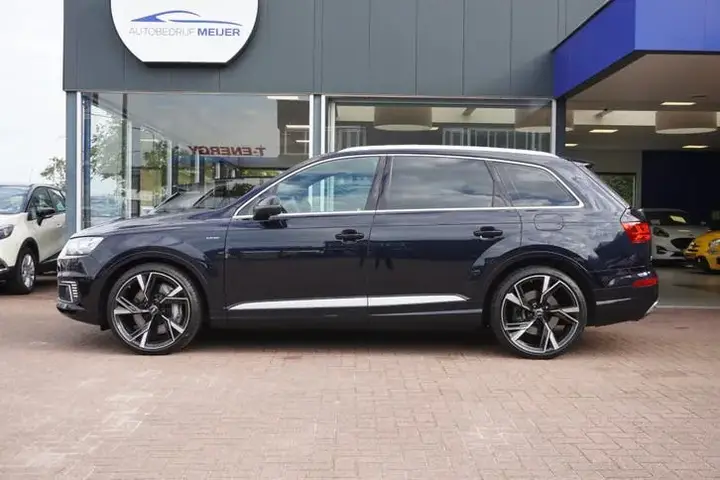 Audi Q7 2016 photo 2