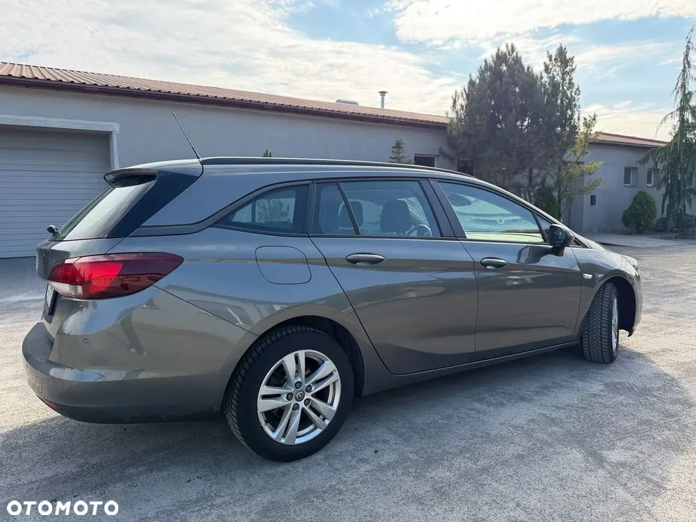 Opel Astra 2020 photo 4