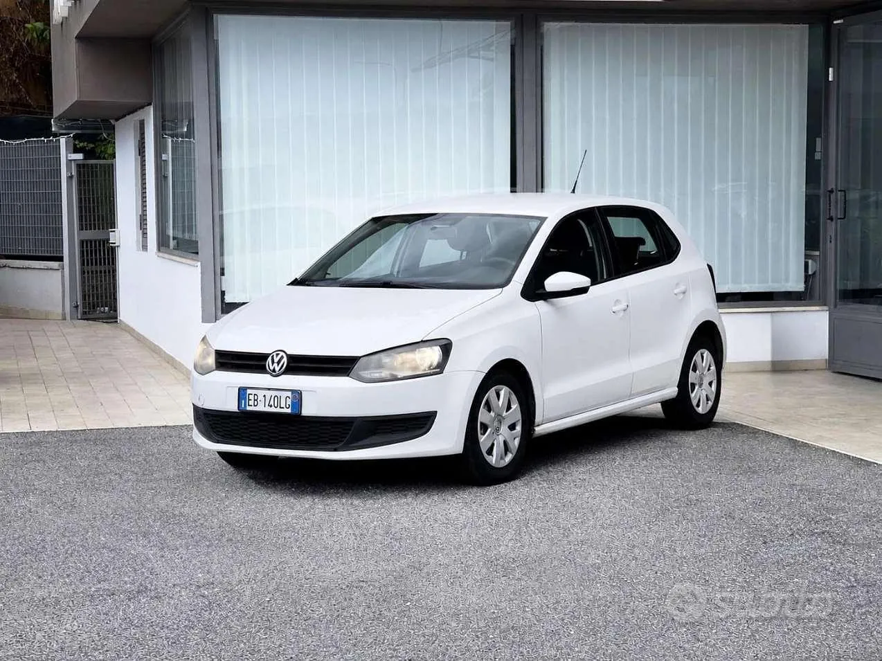 Volkswagen Polo 2012 photo 3