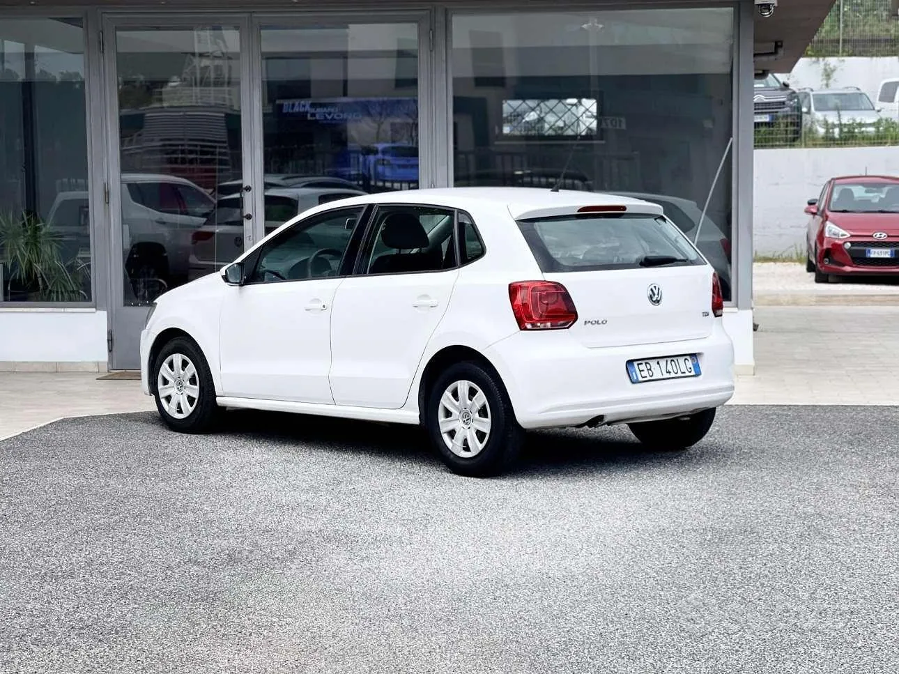 Volkswagen Polo 2012 photo 4