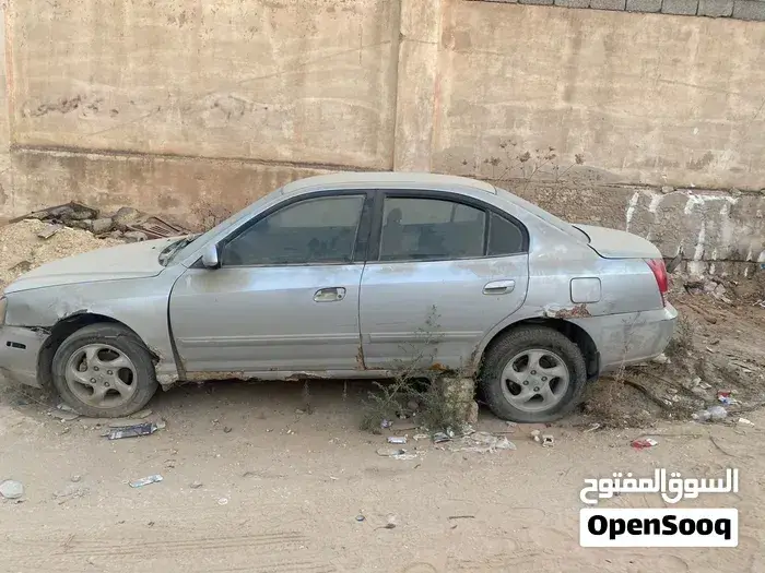 Hyundai Avante 2004 photo 4