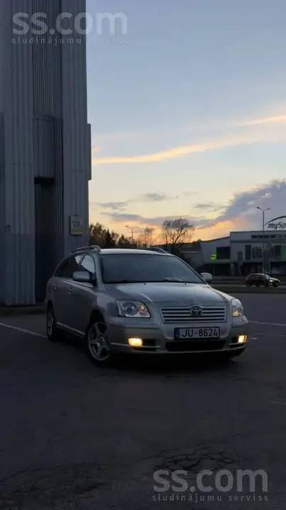 Toyota Avensis 2006 photo 2
