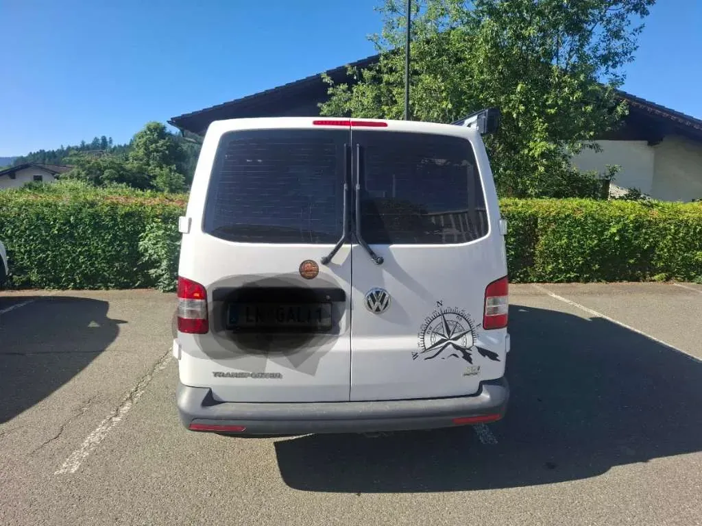 Volkswagen T5 2012 photo 3