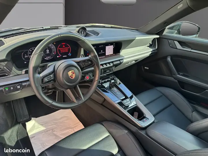 Porsche 911 2024 photo 2