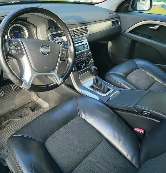 Volvo V70 2011 photo 4