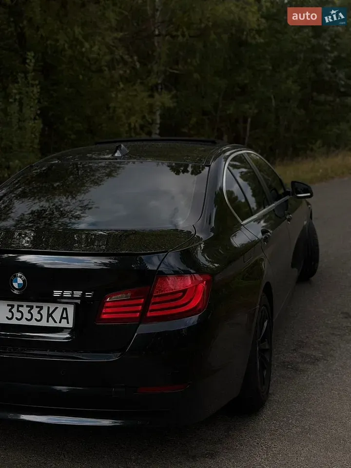 BMW 5 Series 2013 photo 2