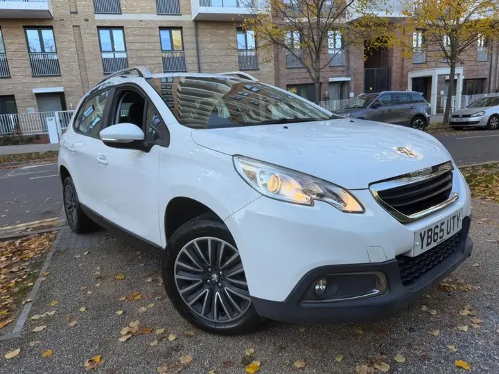 Peugeot 2008 2015 photo 5