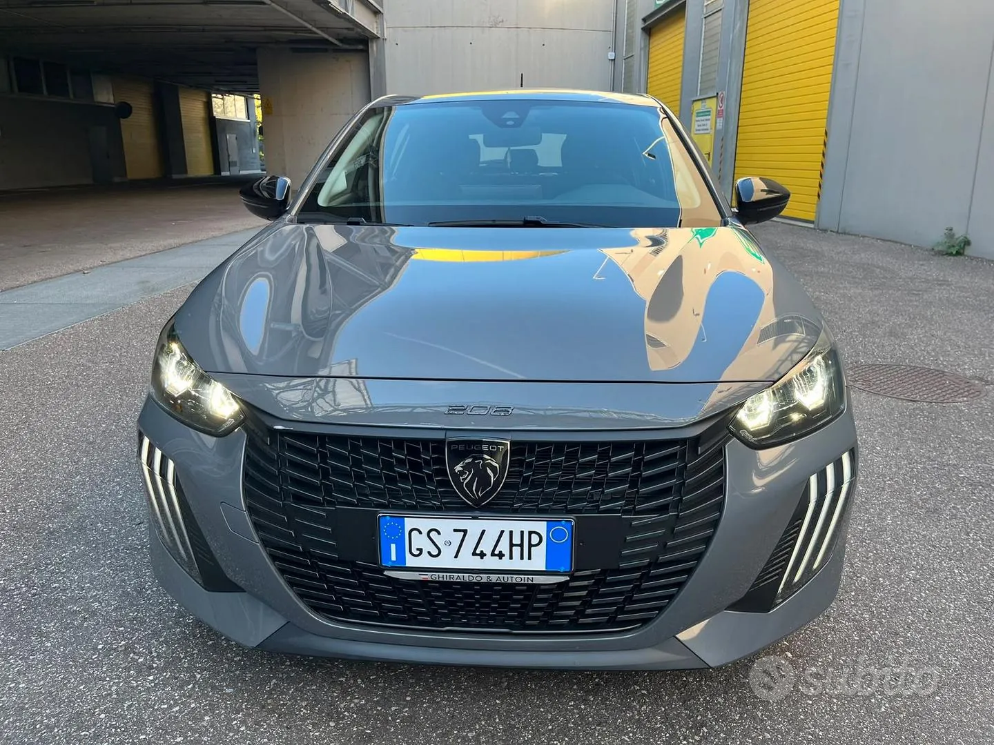 Peugeot 208
