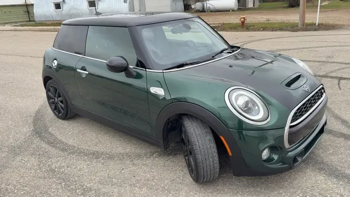 Mini Cooper S 2019 photo 3