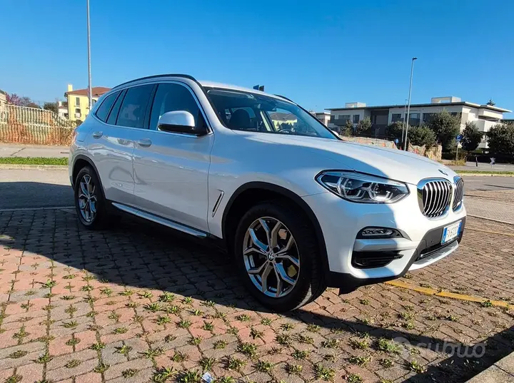 BMW X3 2019 photo 2