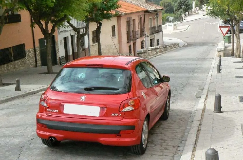 Peugeot 206 2010 photo 5