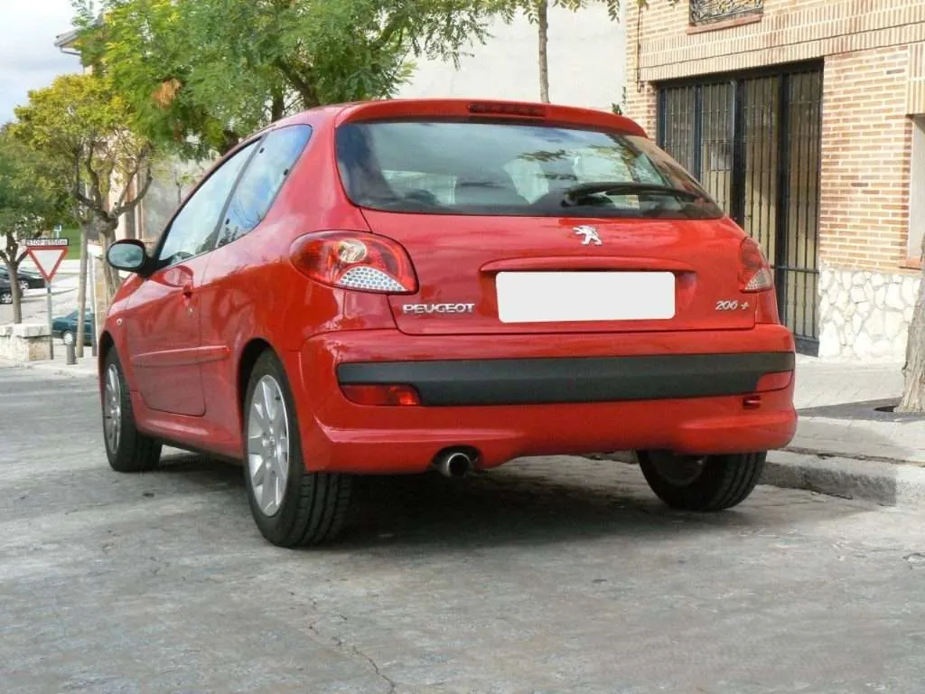 Peugeot 206 2010 photo 4
