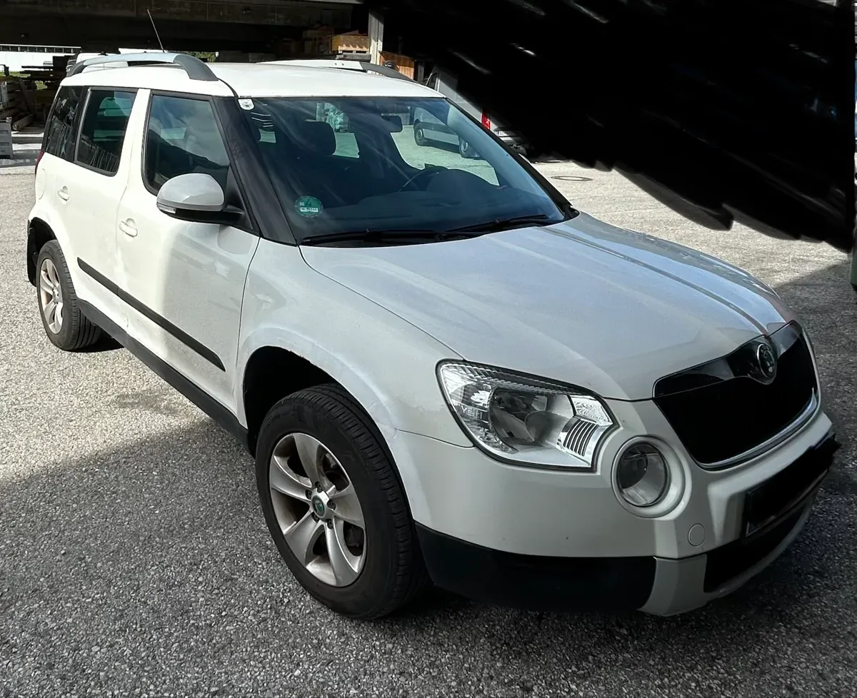 Skoda Yeti 2012 photo 2
