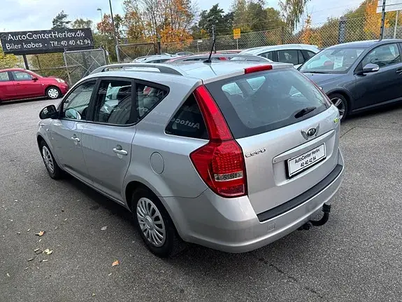 Kia Ceed 2010 photo 3