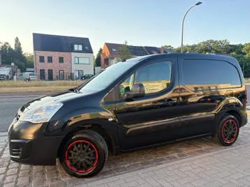 Peugeot Partner 2018 photo 2