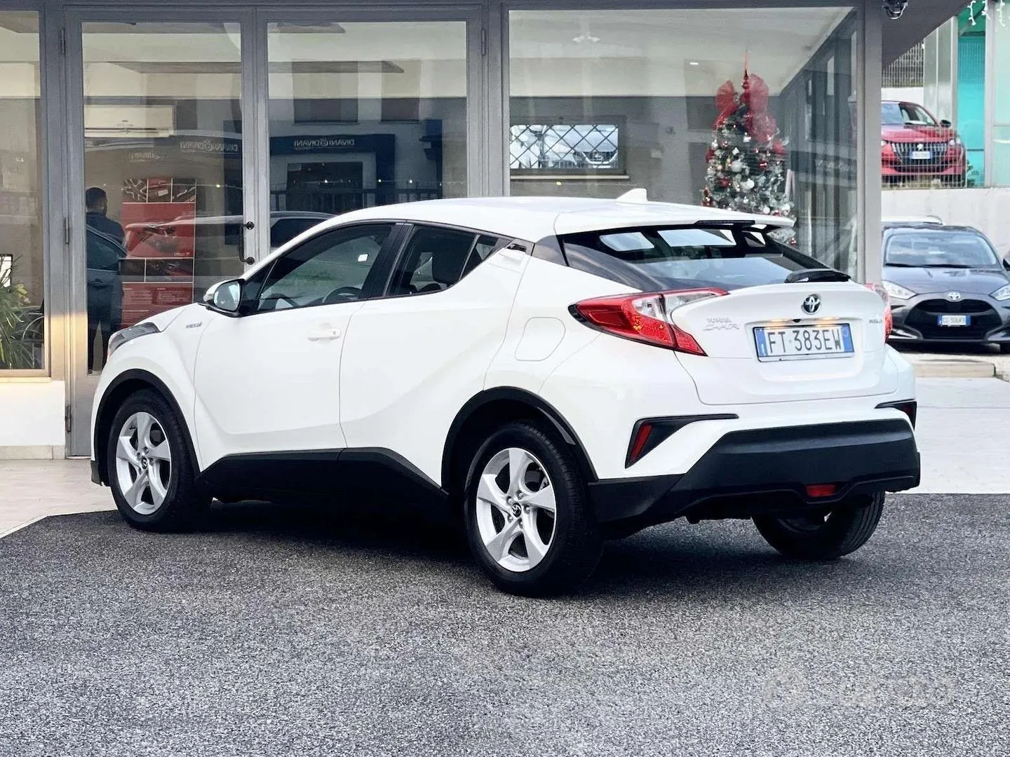 Toyota C-Hr 2018 photo 4