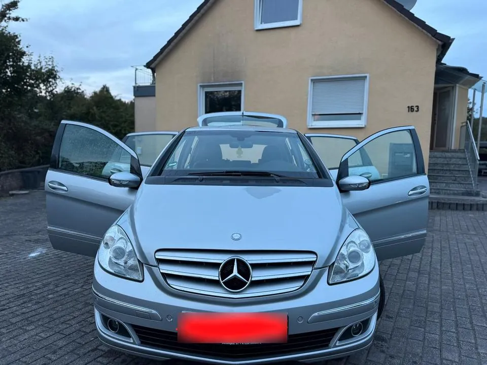Mercedes-Benz B170