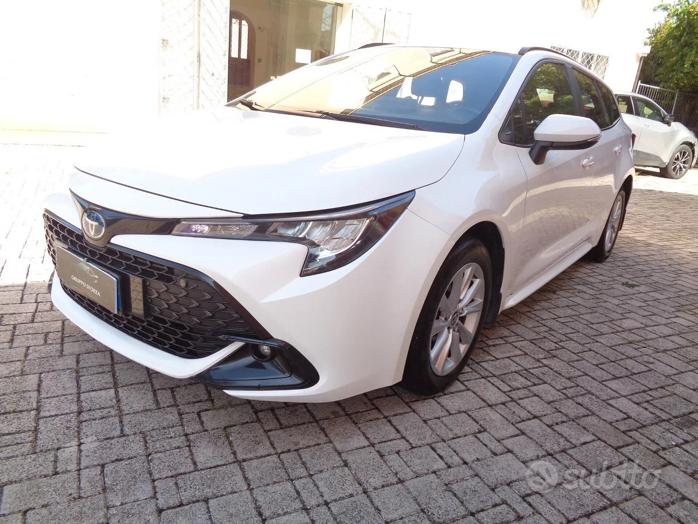 Toyota Corolla 2023 photo 2
