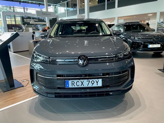 Volkswagen Tiguan 2026 photo 2