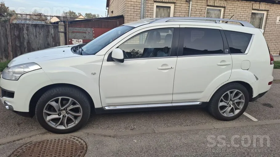 Citroen C-Crosser