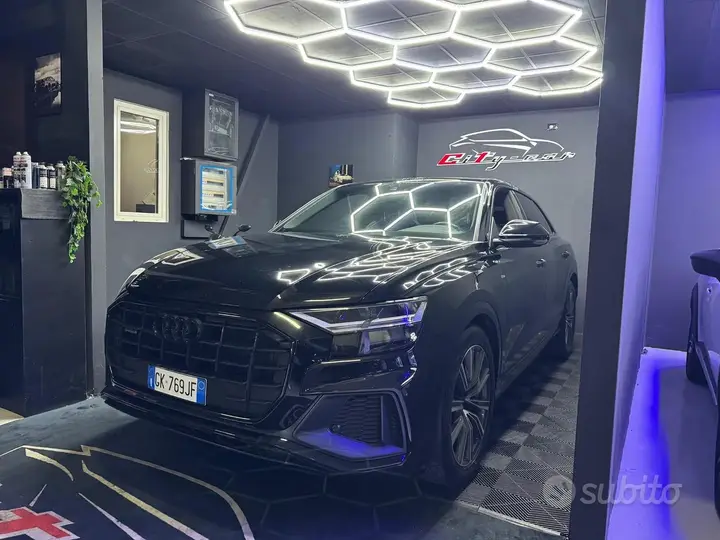 Audi Q8 2023 photo 3