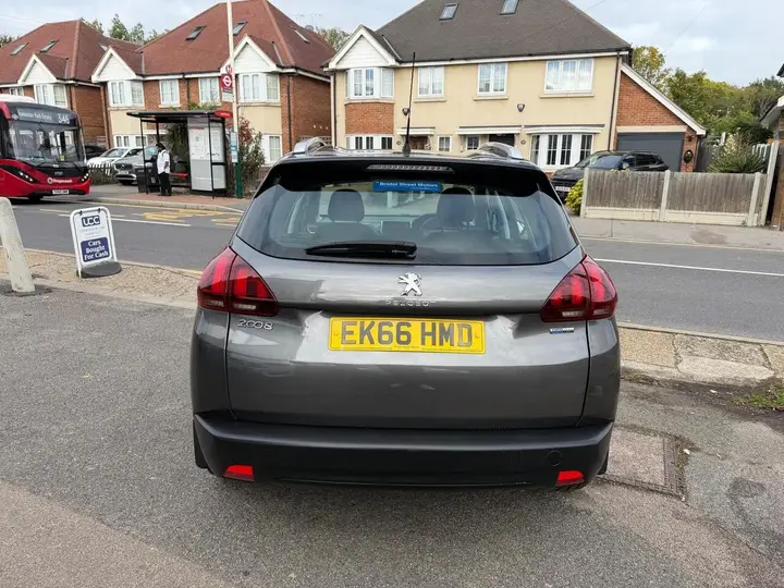 Peugeot 2008 2016 photo 5