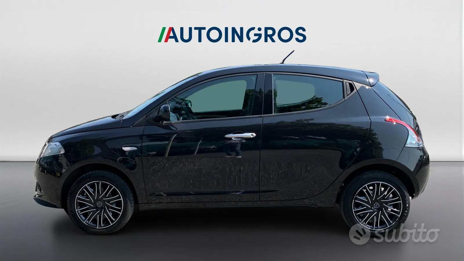 Lancia Ypsilon 2023 photo 2