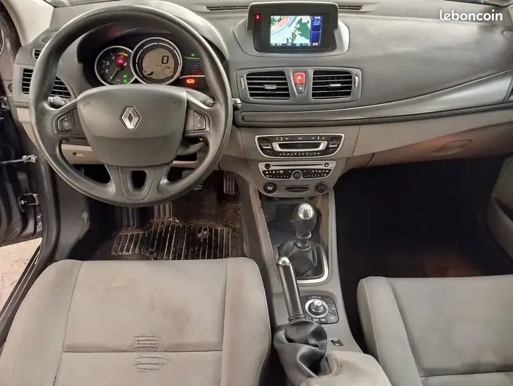 Renault Megane 2010 photo 3