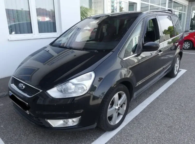 Ford Galaxy 2010 photo 2