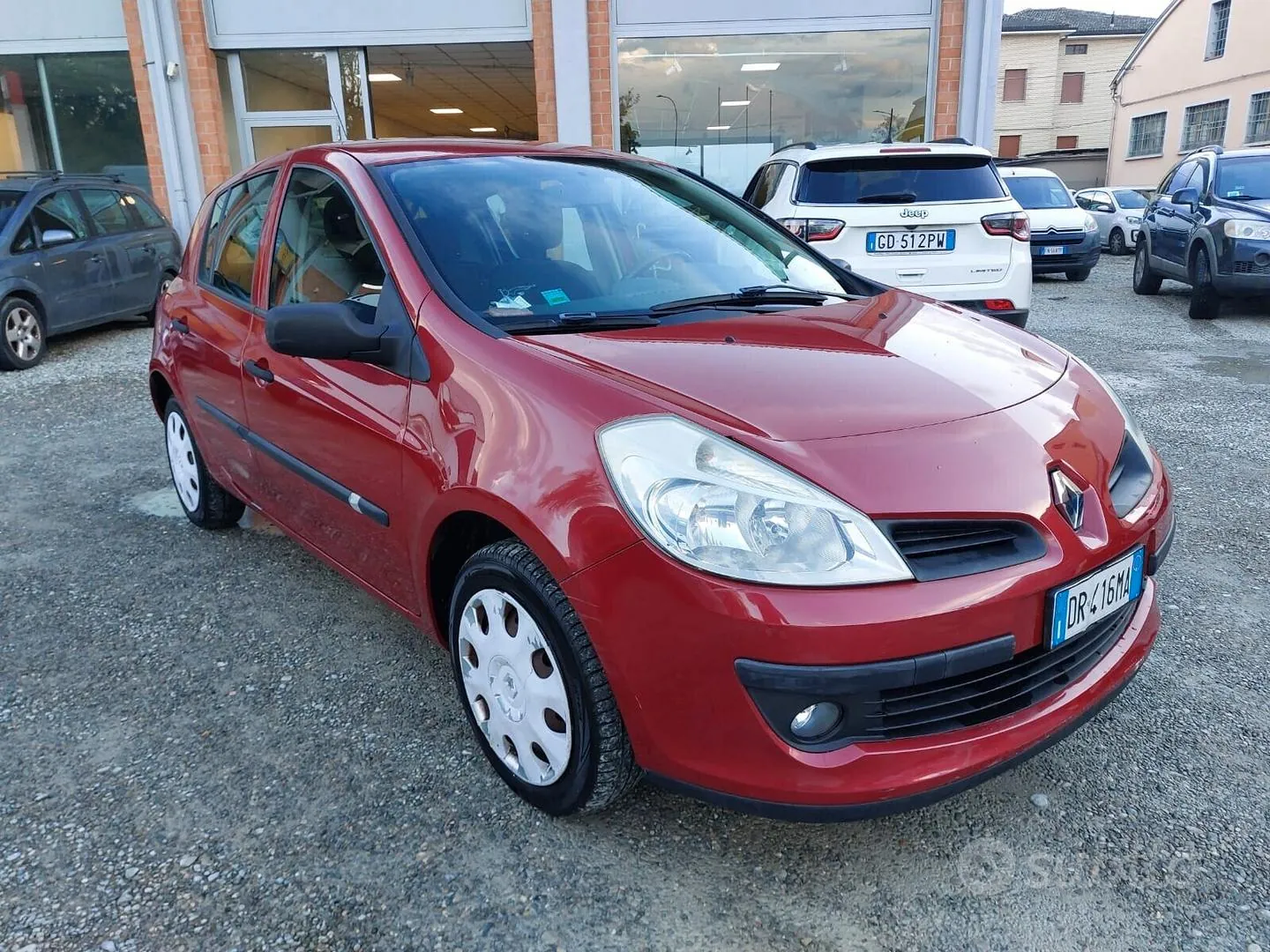 Renault Clio 2008 photo 2