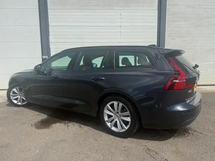 Volvo V60 2018 photo 5