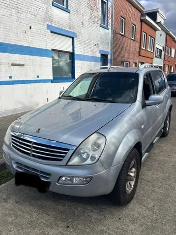 KG Mobility Rexton